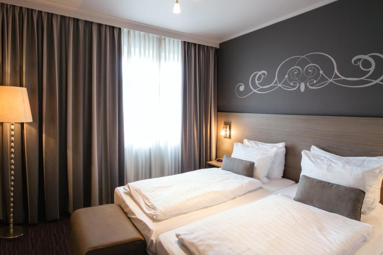 Grand Hotel Monopole Valkenburg aan de Geul Esterno foto